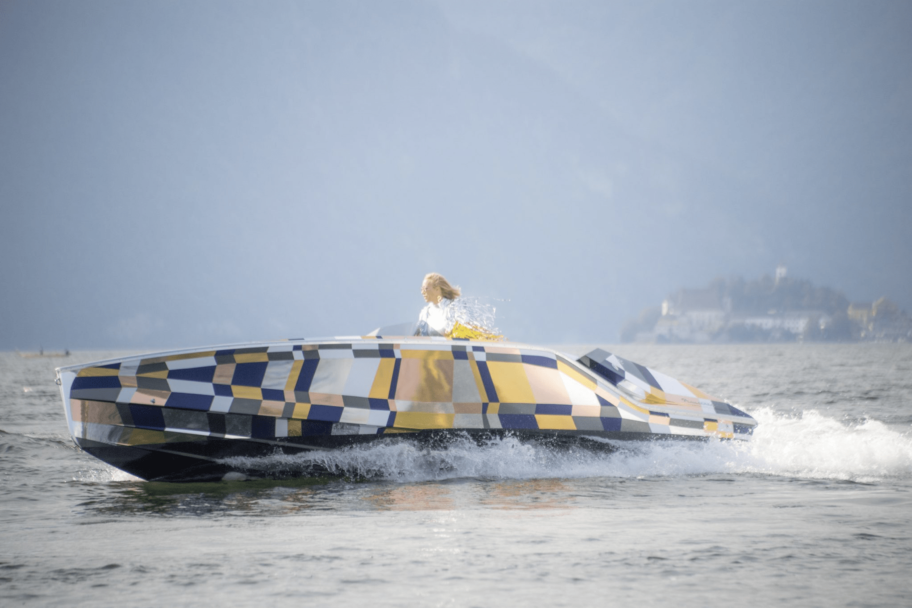 Schwimmende Design-Ikone