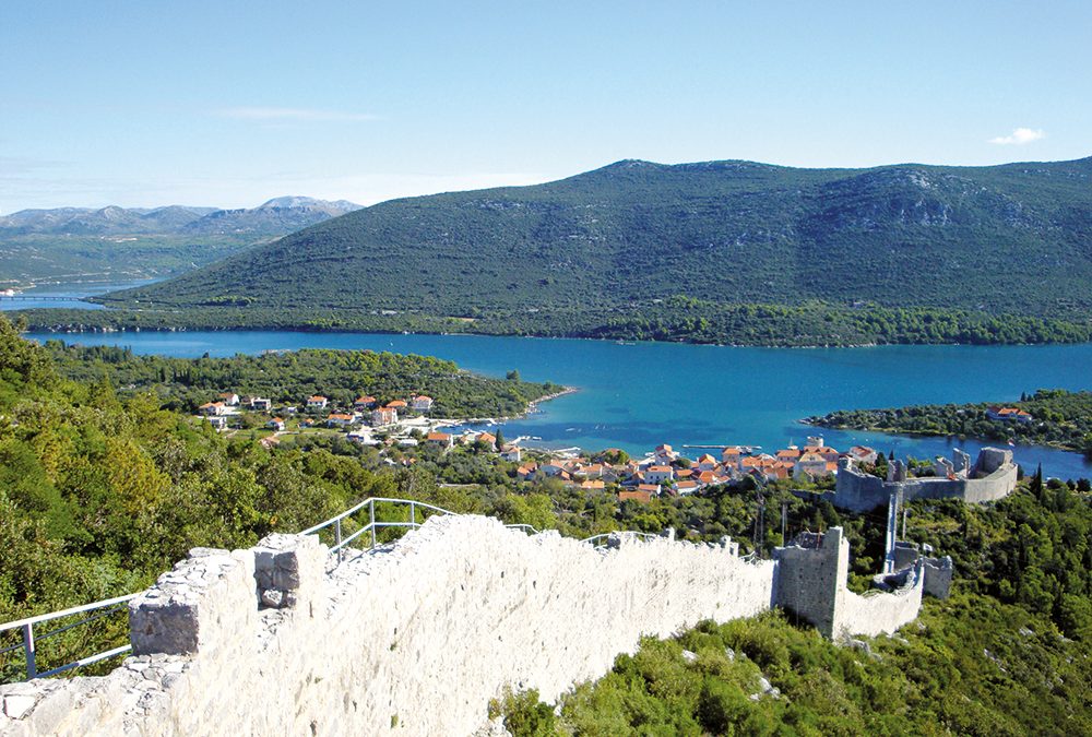 Muscheln, Salz und alte Mauern