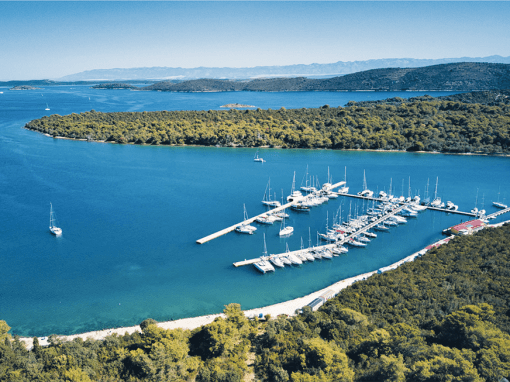 In der Ruhe liegt die Yacht