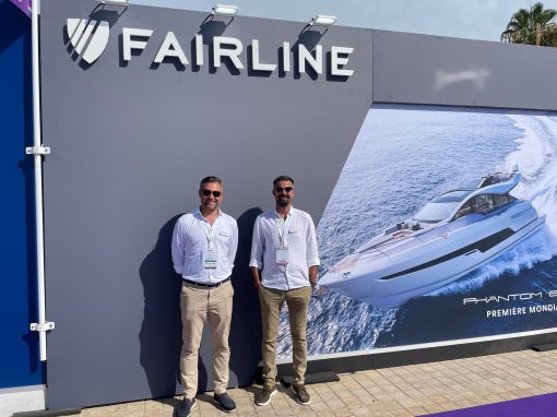 Freudig für Fairline